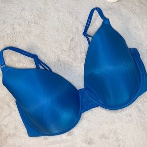 36DD Victoria’s Secret Lightly lined perfect coverage blue bra
